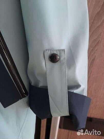 Куртка ветровка