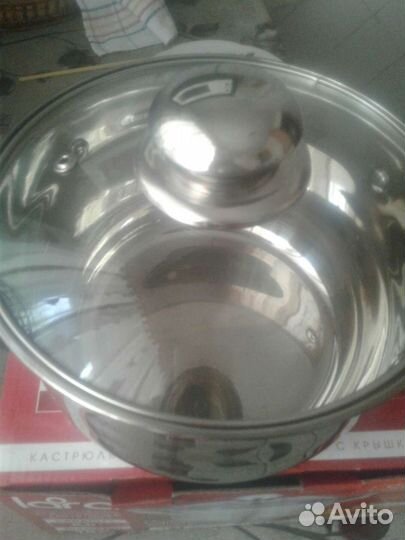 Кастрюля из нержавеющей стали с крышкой