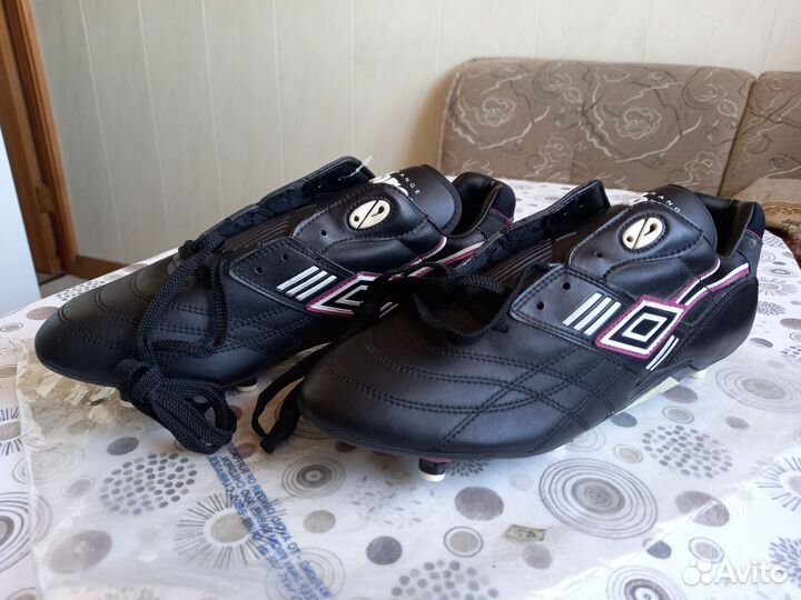 Футбольные бутсы umbro diamic range SG, р. 45