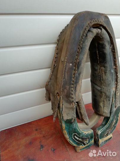 Хомут для лошади. Старина