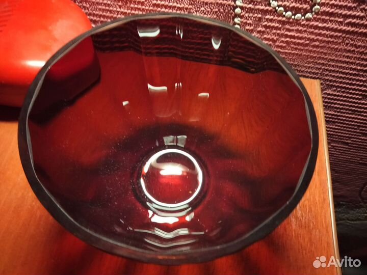 Вазочка.Конфетница и др. Йодовое стекло,ссср