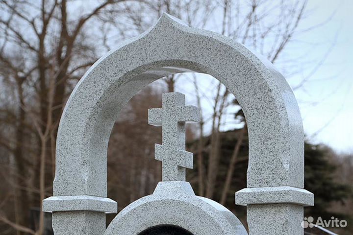 Памятники гранит