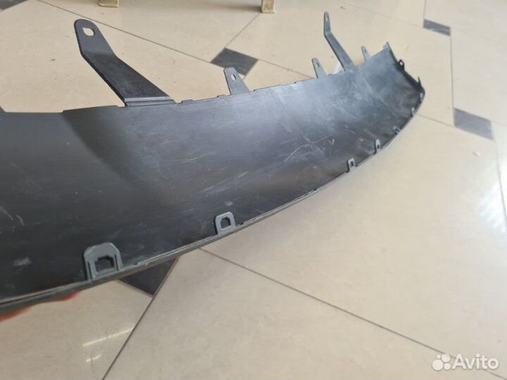 Задний бампер (нижняя часть) задний Toyota Rav4