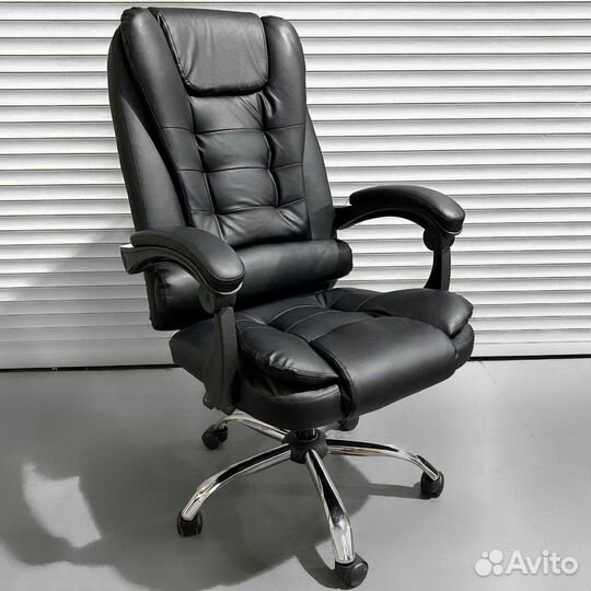 Компьютерное кресло руководителя