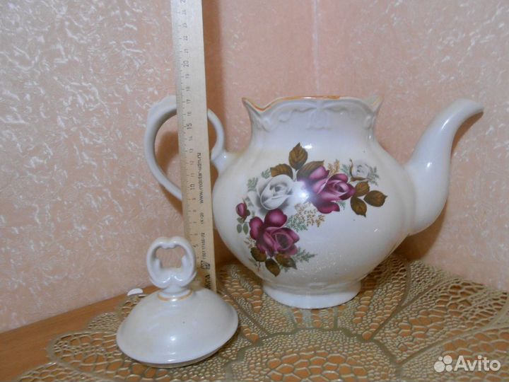 Фарфоровый большой,заварной чайник