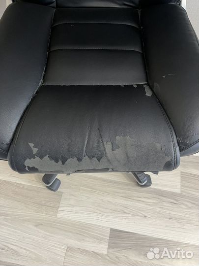 Компьютерное кресло б/у