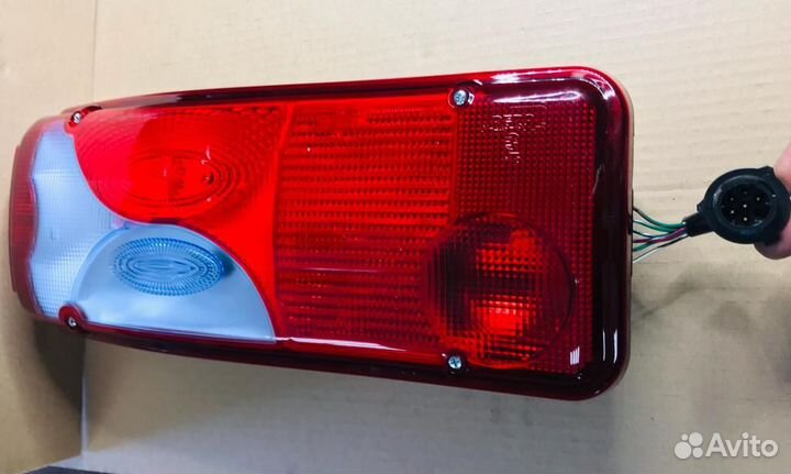 Фонарь задний в сборе MAN-TGA 04г. левый