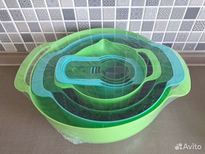 Набор миски мерные ложки дуршлаг тазик