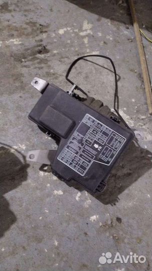 Блок предохранителей подкапотный Honda Accord V