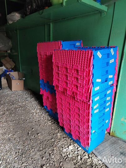 Ящик пластиковый с крышкой