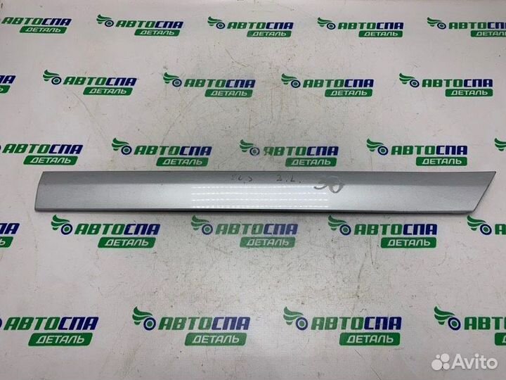 Молдинг двери задний левый Mercedes Benz C-Class