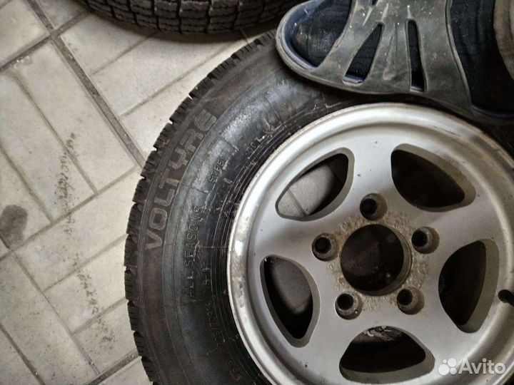 Резина на дисках