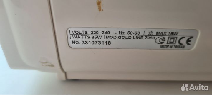 Швейная машина family gold line 7018