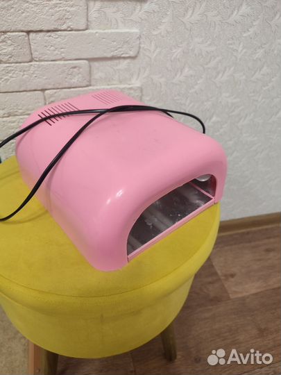 Лампа для ногтей