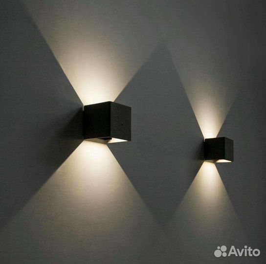 Настенный светодиодный светильник Куб