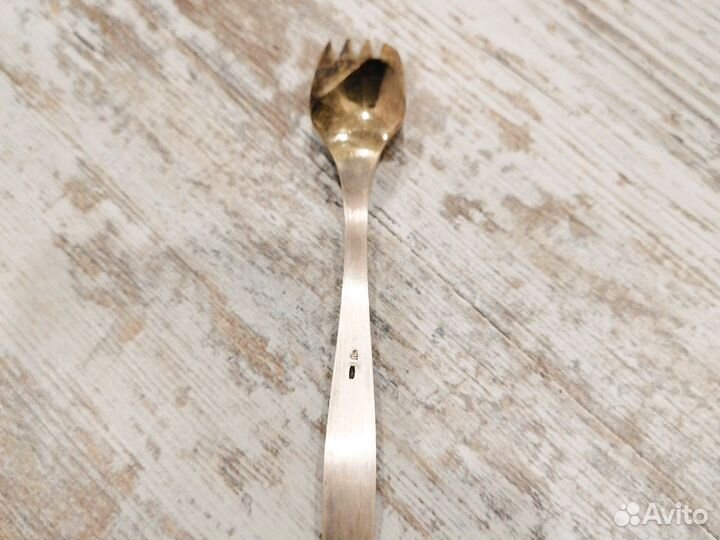 Серебряная вилочка