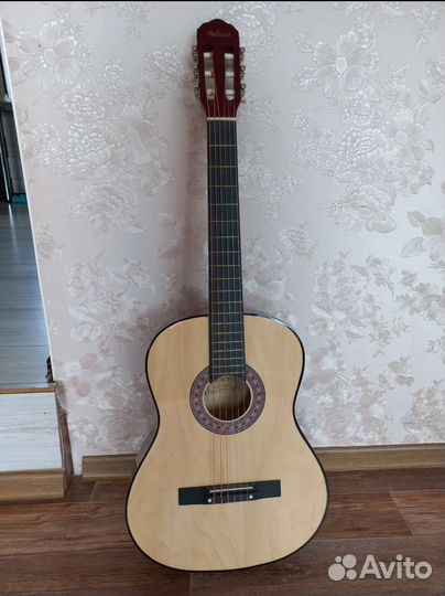 Акустическая гитара belucci