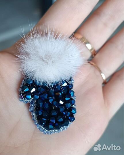 Брошь ручной работы