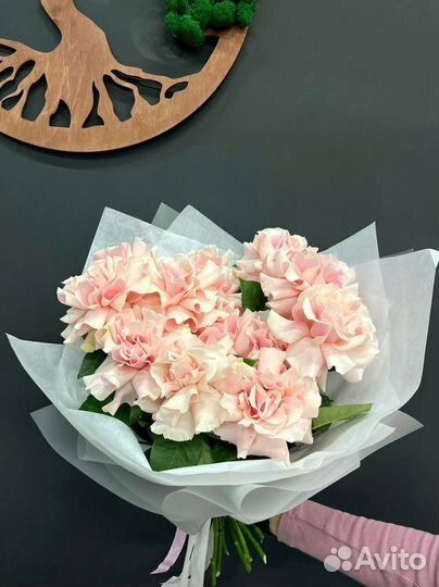 Свежий букет из 9 розовых французских роз