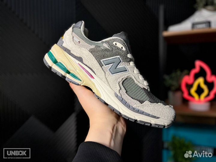 Кроссовки New Balance M 2002 RDA