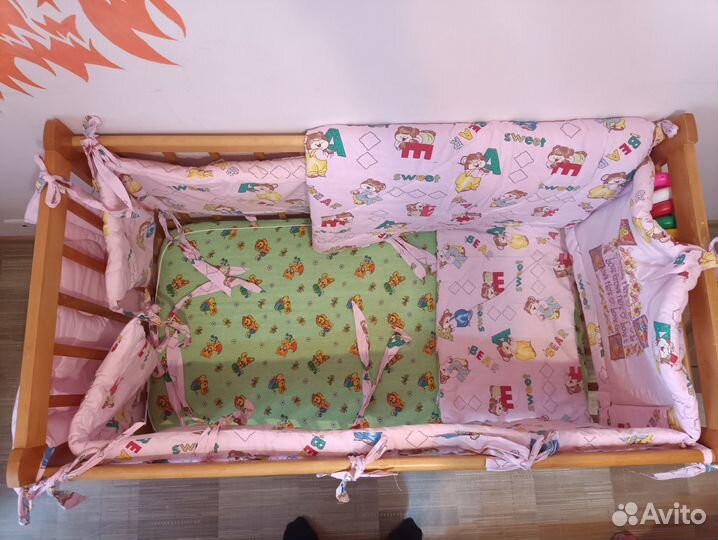 Детская кровать c бортиками