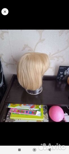 Парик из натуральных волос блонд каре