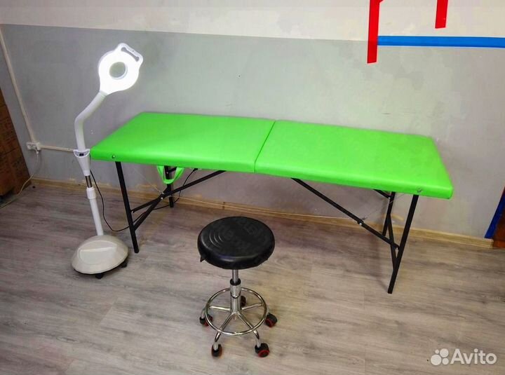 Массажный стол