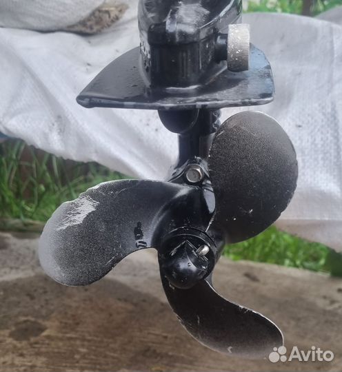 Лодочный мотор