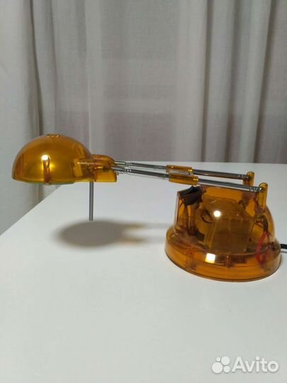 Лампа настольная