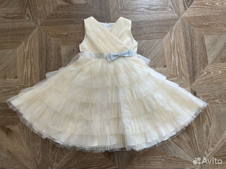 Платье нарядное