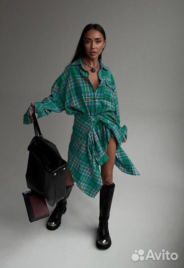 Рубашка в клетку оверсайз женская Balenciaga