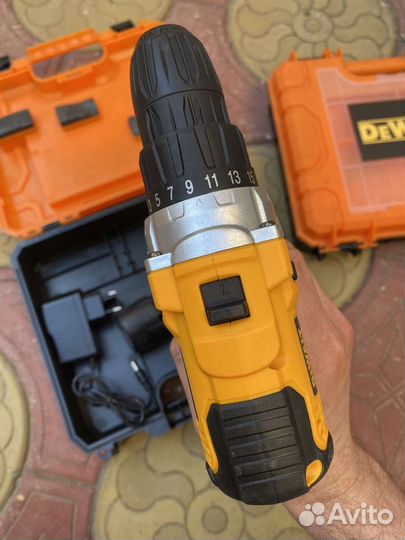 Dewalt шуруповёрт 12v