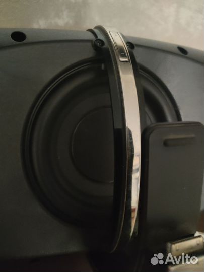 Bowers & Wilkins Zeppelin