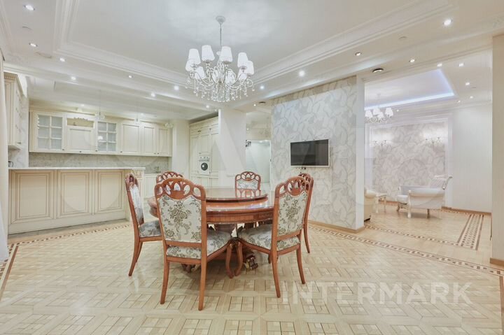 5-к. квартира, 210 м², 31/57 эт.