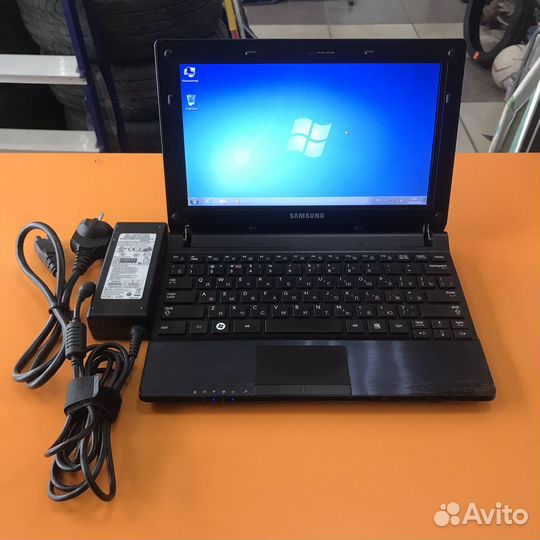 Нетбук samsung intel Atom N550 озу 2Гб HDD 250Гб
