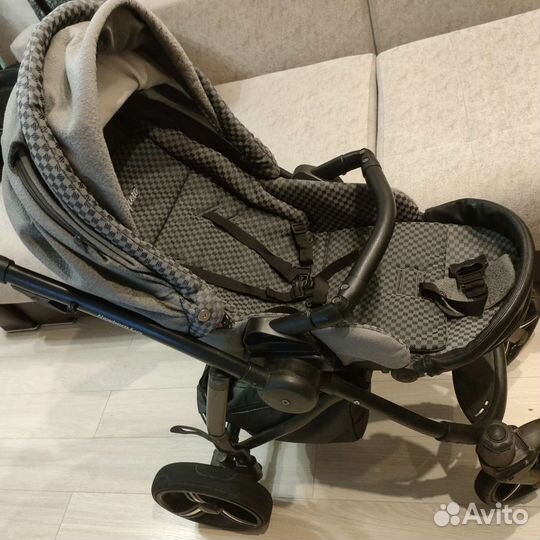 Коляска 2 в 1 + автолюлька