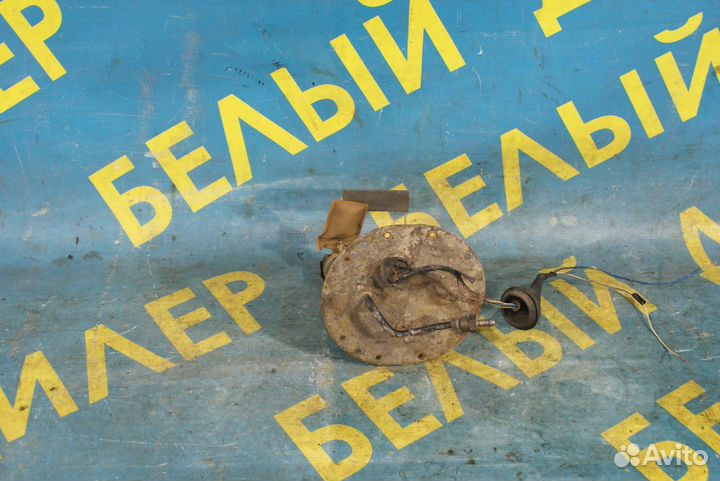 Топливный насос + дут Toyota Avensis