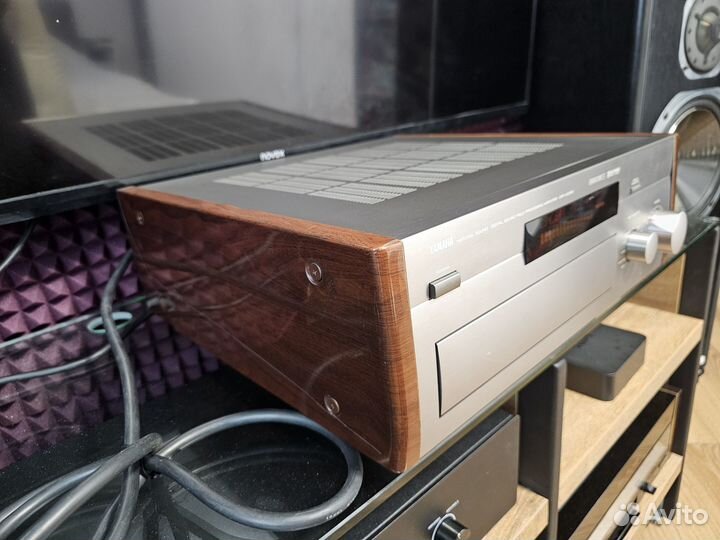 Многоканальный усилитель Yamaha DSP-3090