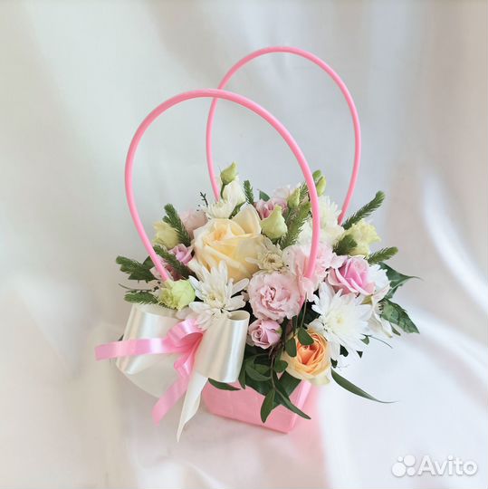 Магазин цветов Живые цветы в коробке