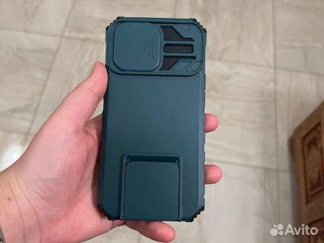 Чехол на iPhone 13 про зелёный