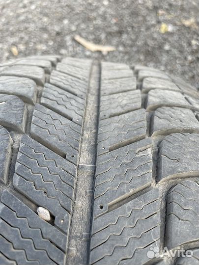 Michelin X-Ice 245/45 R17