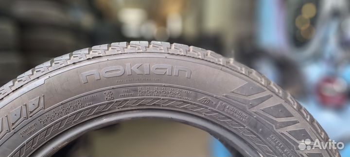 Nokian Tyres Line SUV 235/55 R17