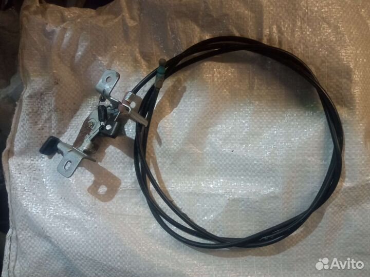 Трос лючка бензобака Сузуки Балено