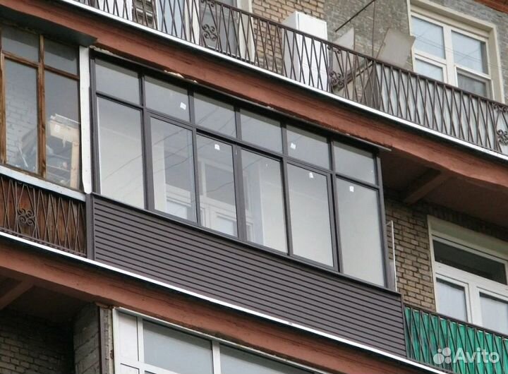 Балкон с обшивкой