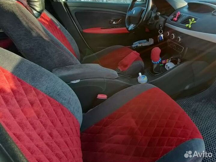 Автомобильные чехлы Renault fluence