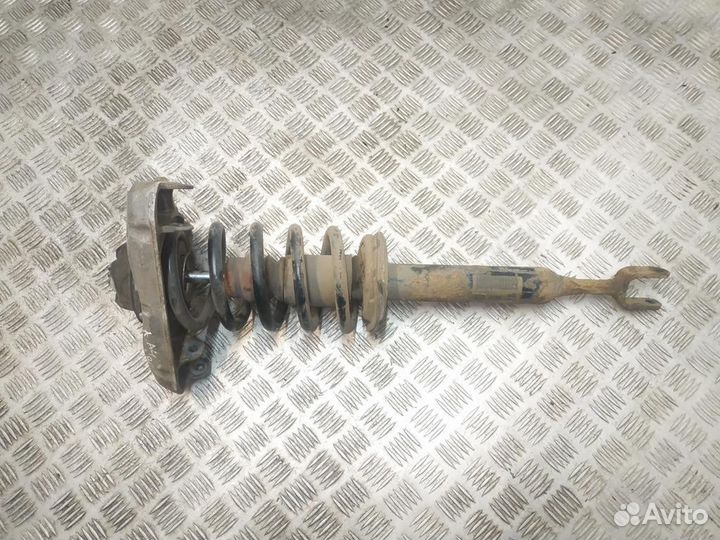 Стойка амортизатора передняя правая Audi A4 B7