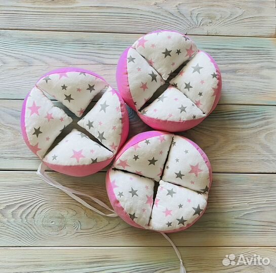 Стойка тренажер монтессори с игрушками