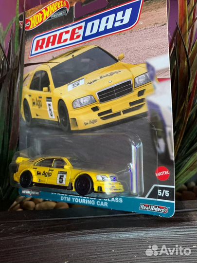 Hot wheels premium mercedes