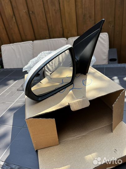 Зеркало левое на hyundai solaris с электропривод