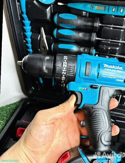 Шуруповерт Makita 26V с набором инструментов (Арт